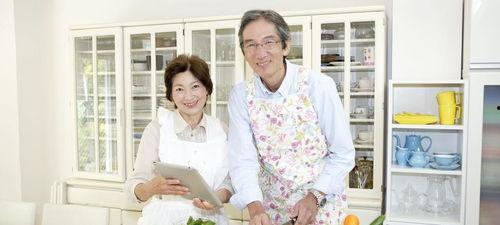 吃瓜阿姨形象分析,揭秘吃瓜阿姨的趣味生活与智慧人生