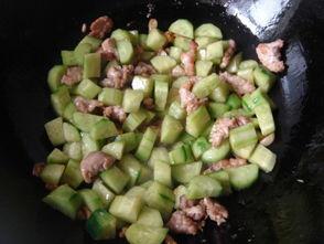 老丁吃瓜,揭秘娱乐圈那些不为人知的幕后故事