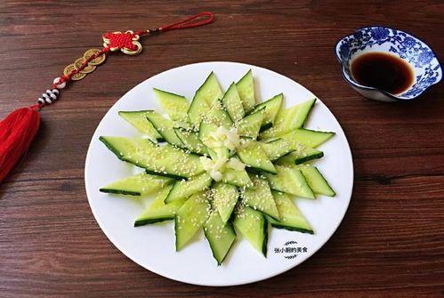 餐厅里吃瓜,一场美食与八卦的盛宴